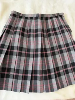 Item thumbnail for item fee59410-7fa1-4fa4-a44b-6919be07e670