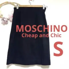 【MOSCHINO】ブラックタイトスカート 1サイズ　Sサイズ　黒のサムネイル