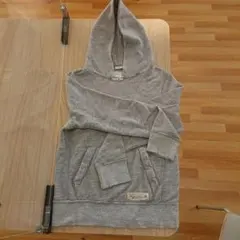 アバクロンビー&フィッチ レディース フーディ