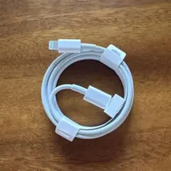 Apple Lightningケーブル ホワイト