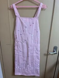 HANAEMORI 蝶の刺繍 ピンクエプロンのサムネイル