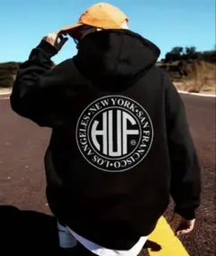 HUF ブラック ロゴ パーカー　大特価　セール中　人気商品　限定品 Lサイズ