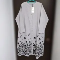エマゴ新品花柄刺繍グレーロングワンピース