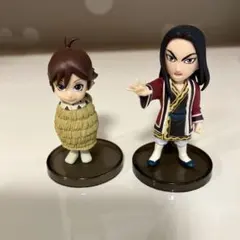 キングダムフィギュア　嬴政　河了貂　セット