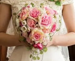 ハートのブーケ♡アーティフィシャルフラワー　ブートニアと髪飾り付き　造花　ピンク