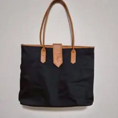 未開封品】イヴ・サンローラン 黒ロゴ刺繍トート バッグ e-MOOK - メルカリ
