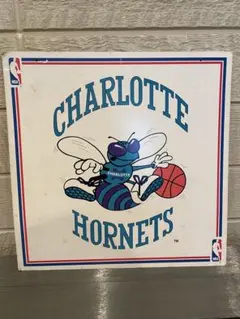 NBA シャーロットホーネッツの紙製看板