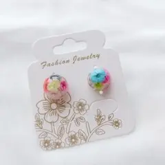 小さなピアス flower