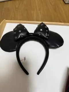 スタッズ付き黒ミニーマウス耳カチューシャ