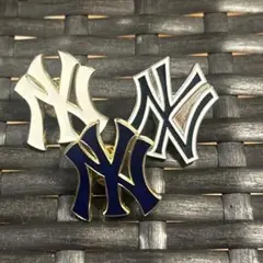 ヤンキース　ピンバッジ　3個セット YANKEES pins 新品