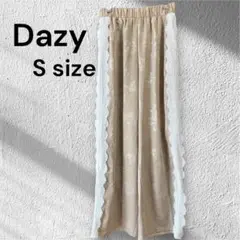 【新品】 Dazy デイジー イージーパンツ S ベージュ レース チャイナ柄
