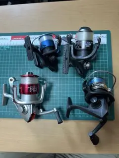 スピニングリール　まとめ売りのサムネイル