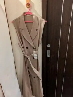 【タグ付き新品】Honeys テーラードジレワンピース