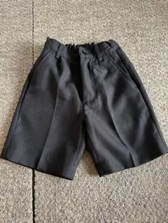 フォーマルショートパンツ 黒　100センチ