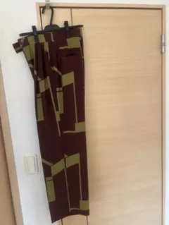 幾何学模様 スラックス サイズ38