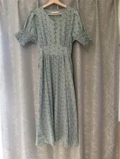 花柄フレアスリーブマキシワンピース