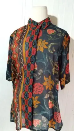 レトロ古着　アジアンテイスト　総柄シャツ　ブラウス　半袖