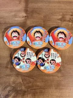 ワンピース 50周年記念 缶バッジ 4個セットB - メルカリ