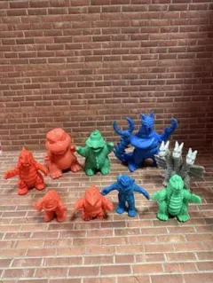 怪獣ミニフィギュア9体