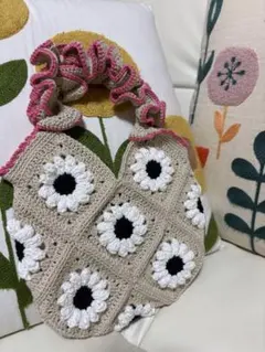 ハンドメイド グラニースクエア かぎ編み 苺モチーフ コットン バッグ
