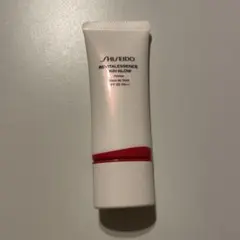 資生堂＊REVITALESSENCE SKIN GLOW