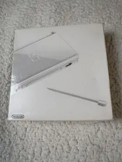 ニンテンドーDS Lite 本体　Crystal White ウイイレDSセット