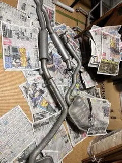 【38♡38ページ】Dodge Challenger マフラー本体 社外品 38♡38様専用ページ】Dodge Challenger マフラー本体 社外品 - メルカリ