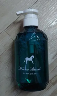 Monroe Blonde ANNIVERSARY シャンプーのサムネイル