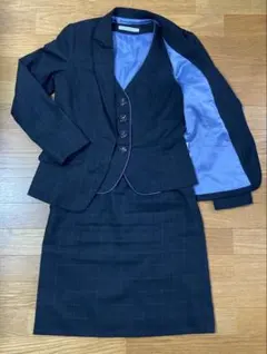 ENJOY ネイビー チェック柄 ビジネススーツ 上下3点セット　9号