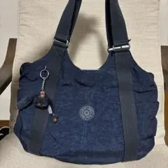 Item thumbnail for item c13c4e93-832e-4f45-971d-41623a34f221