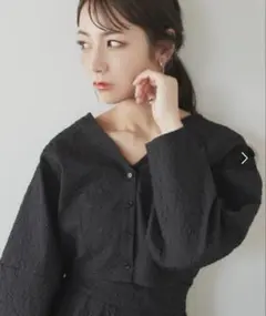 トップス ブラック 長袖