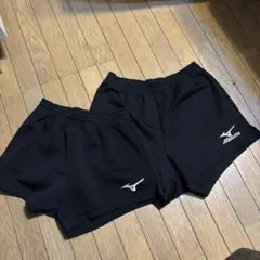 女子バレーボール部　Mizuno 黒 ショートパンツ　計2枚