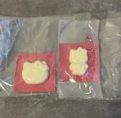 【キティ】QBB型抜きチーズキーホルダー