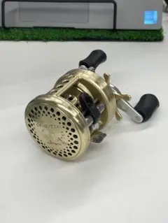 SHIMANO CALCUTTA 小船 400 両軸リール - メルカリ