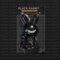 ブラックラビット BLACK RABBiT うさぎラメ 赤色 フィギュア - メルカリ