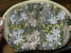 花柄刺繍メッシュポーチ