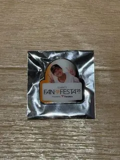 ジャイアンツ ファンフェスタ 2025 泉口友汰 ピンズ シークレット ランダム