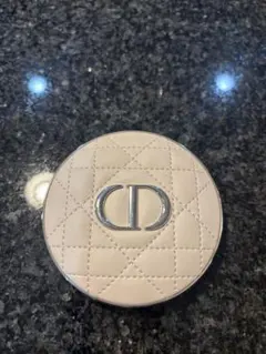 Diorディオールスキン フォーエヴァーヌード マット フィルター 01フェア