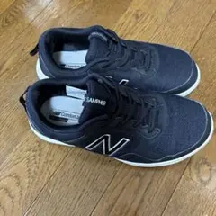 ニューバランススニーカー　23cmのサムネイル