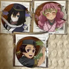 鬼滅の刃　伊黒小芭内　甘露寺蜜璃　おばみつ　缶バッジ　12個セット 鬼滅の刃 みに隊士 缶バッジ 甘露寺蜜璃 伊黒小芭内 - メルカリ