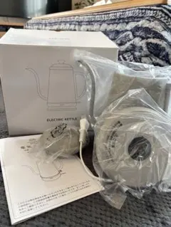 定価 10900円 電気ケトル 1.0リットル アイボリー色 白湯 温活 - メルカリ