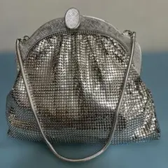 Item thumbnail for item 4536c9f6-27f6-438e-b601-46636d4f70b4