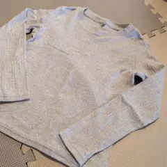 UNIQLO グレー 長袖カットソー 140