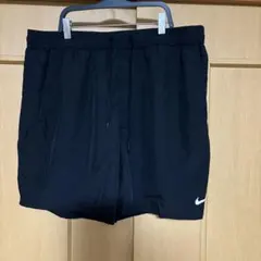 新品　NIKE ショートパンツ XLのサムネイル