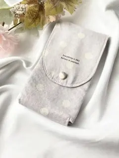 Item thumbnail for item 53ca0e3d-35ba-47c5-81d2-872f18890911