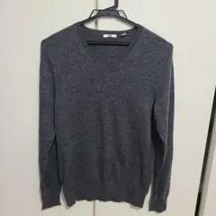 UNIQLO ダークグレー Vネックセーター S
