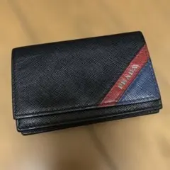 PRADA 名刺入れ 黒 赤 青 レザー