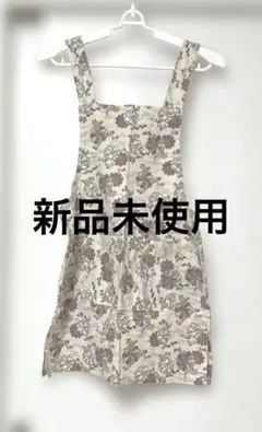 新品未使用　花柄 エプロンのサムネイル