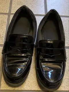 ZARA ザラ　ローファー　エナメル　黒