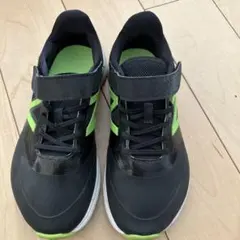 New Balance キッズスニーカー ブラック/グリーン　19.5cm